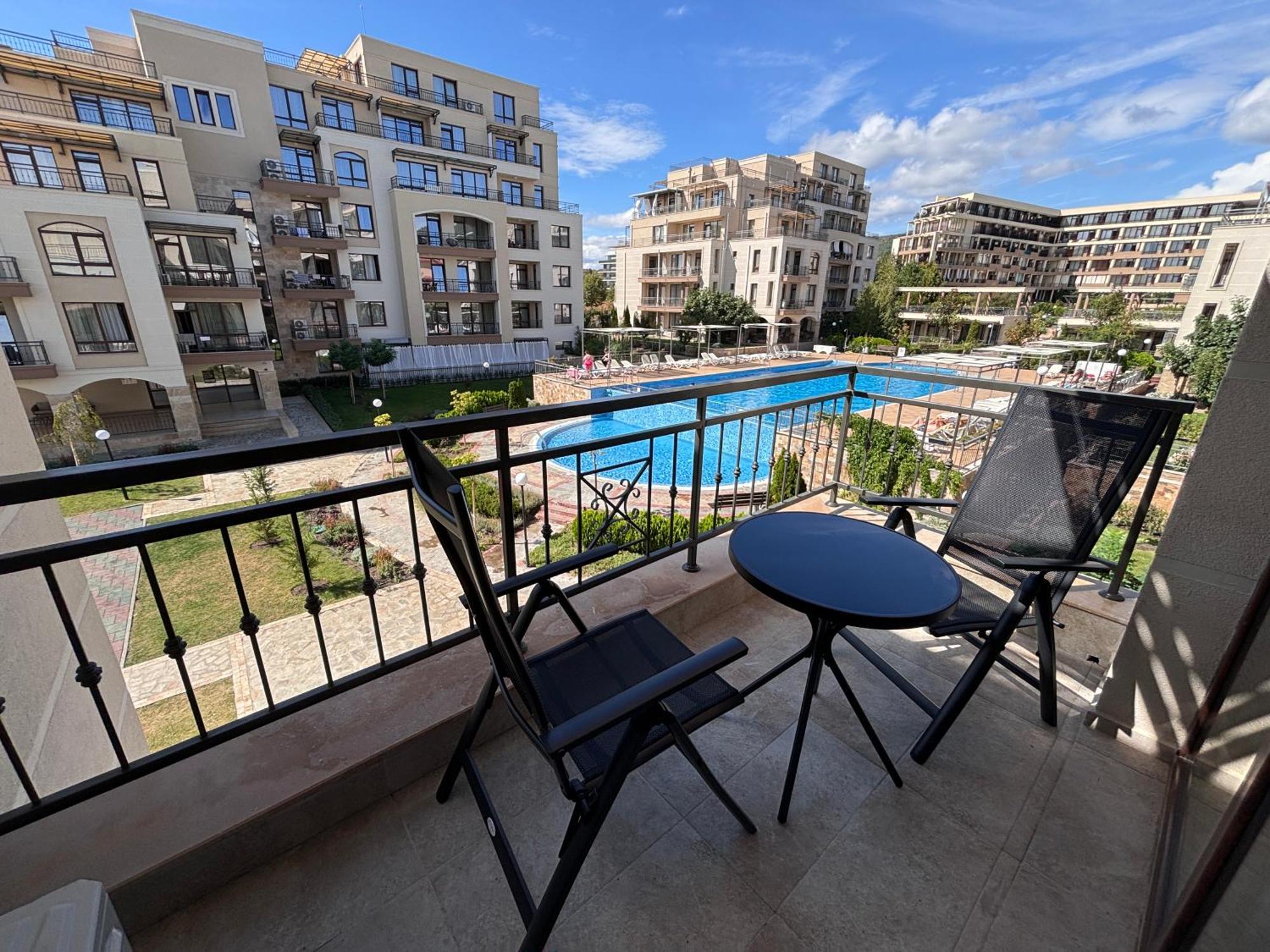 Sorrento - Menada Apartments Sveti Vlas Exteriör bild